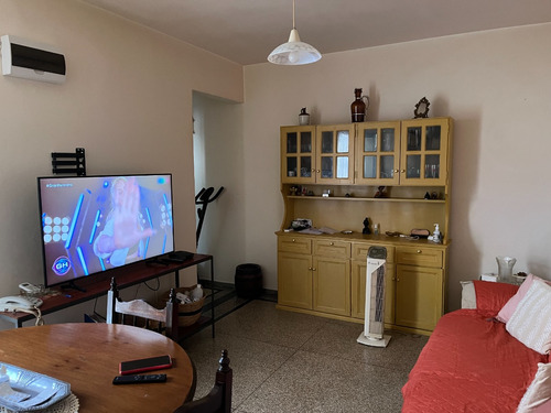 Apartamento Aguada 1 Dormitorio Bien Ubicado Buena Locomocion Ideal Estudiantes O Parejas.