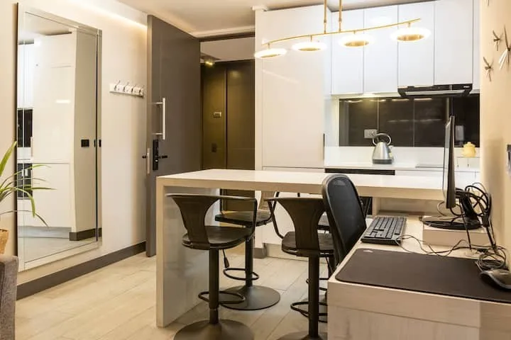 Imagen 3 de 24 de Departamento Amoblado En Arriendo De 1 Dorm. En Las Condes