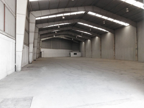 Imagen 2 de 15 de Bodega Industrial Con Excelente Ubicación