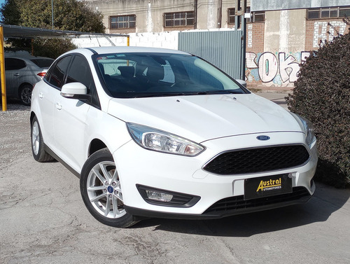 Ford Focus III 1.6 Sedan S