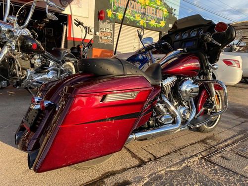 Imagen 2 de 9 de Harley Davidson Street Glide 2014 Flamante