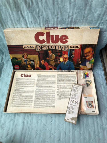 Jogo Clue Em Espanhol Completo Raro Tabuleiro Couro Detetive (Usado)