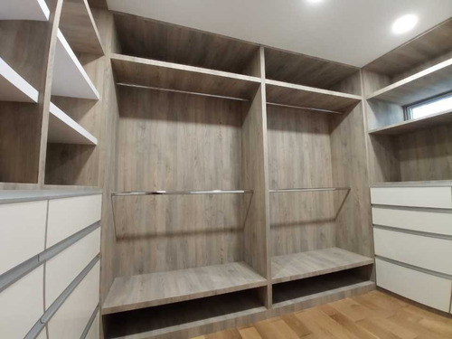 Imagen 27 de 29 de Se Vende Casa 900 M² 6h/7b/10pe La Lagunita