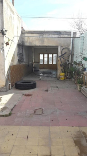 Casa En Venta - 3 Dormitorios 2 Baños - Bahía Blanca