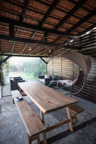 Casa En Jardines De Córdoba!- Ref: 262