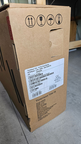 Monitor Lenovo Thinkvision T24i-19 23.8 - Impecable En Caja Negro