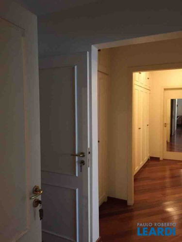 Imagem 14 de 15 de Apartamento - Alphaville Industrial - Sp - 437601