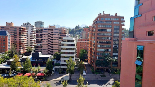 Magnífico Departamento Frente A La Plaza Perú, Las Condes