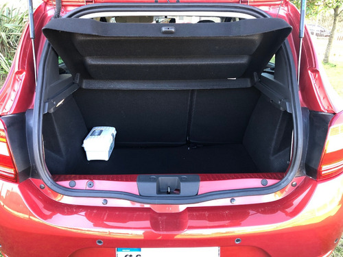 Imagen 9 de 11 de Renault Sandero Privilege 1.6 16v 105cv