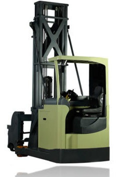 Apilador Reach Un, Modelo Fbrs 16 Hombre Sentado