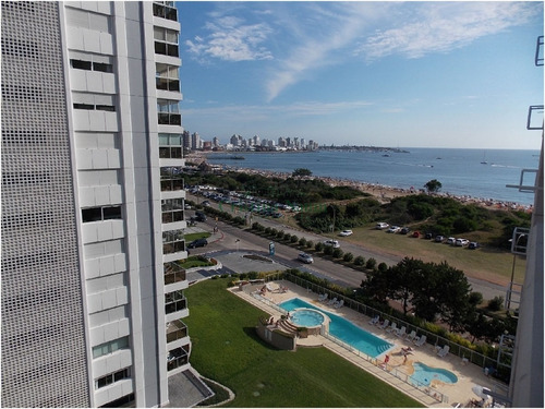 Apartamento En Primera Fila !!! , Oportunidad !!!! Construccion Pintos Risso- Ref: 3101