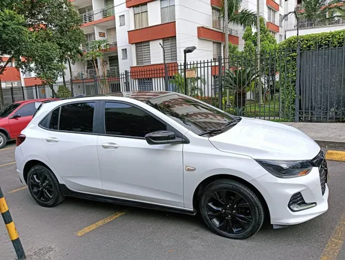 Chevrolet Onix 1.0T Rs Mt