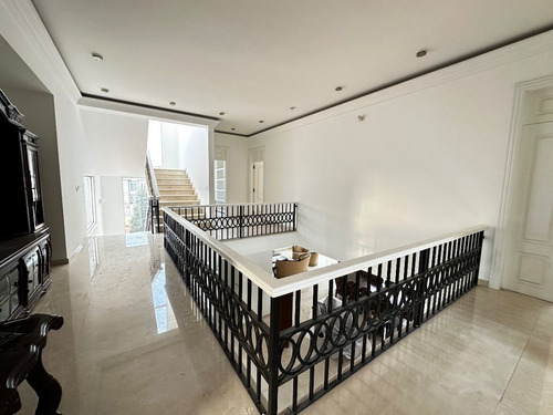 Casa En Venta Y Renta En Fuentes De Las Lomas Huixquilucan