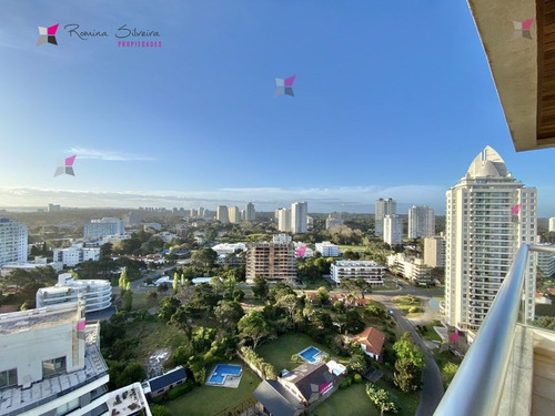Imagen 23 de 24 de Venta De Apartamento De 2 Dormitorios En Brava En Edificio Icon Brava Punta Del Este