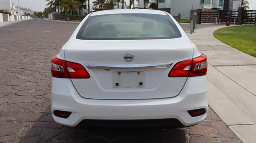 Nissan Sentra 1.8 Advance Cvt