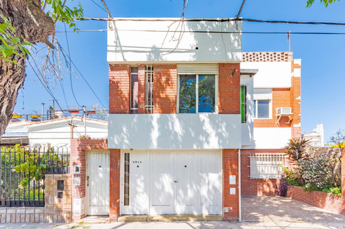 Venta/permuta  - Casa - 2 Dormitorios - Cochera - Belgrano, Rosario.