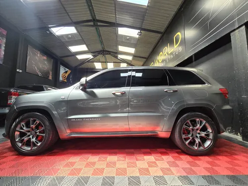 Jeep Grand Cherokee 6.4 Srt8