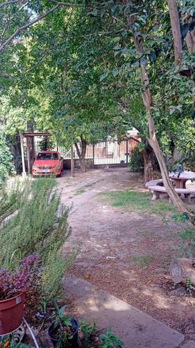Casa En Venta - 3 Dormitorios 3 Baños - Cochera - 346mts2 - Trapiche