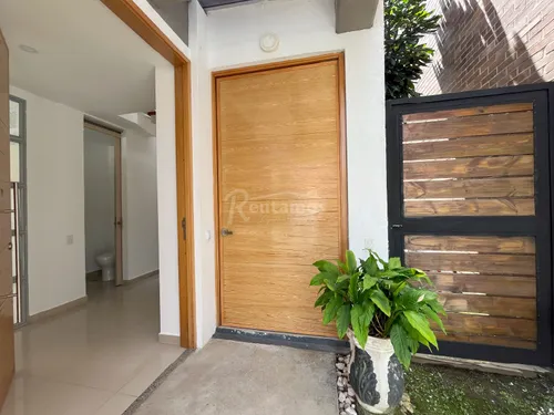 Casa En Arriendo En Loma Del Atravesado. Cod A776020