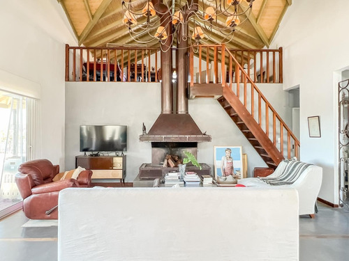 Imagen 5 de 30 de Casa A La Venta Al Río - Barrio San Isidro Labrador- Benavidez-tigre