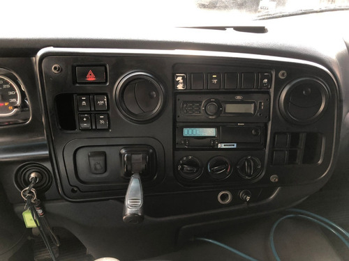 Imagem 5 de 13 de Ford Cargo 2429