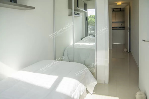 Apartamento En Venta En Torre Esmeralda De 3 Dormitorios , En Punta Del Este