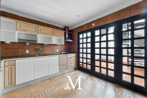 Hermosa Casa De 5 Amb En La Mejor Zona Residencial De Embajadas