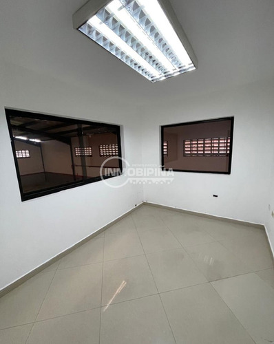 Imagen 3 de 9 de Galpon En Venta Puerto Ordaz - Zona Industrial Los Pinos Lp