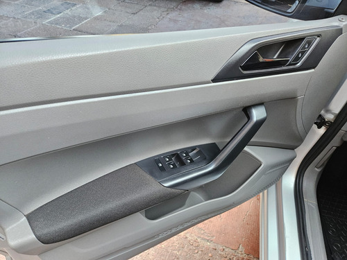 Volkswagen Virtus 1.6 Msi Trendline