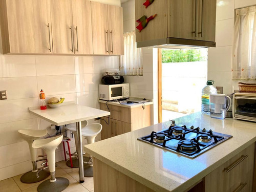 Casa En Venta En Concón