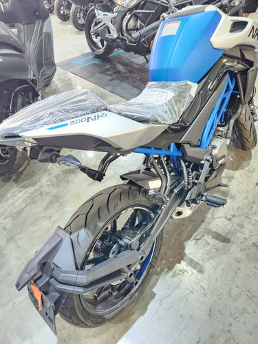 Cfmoto 300nk Pantalla Tft 2025 Sauma Motos