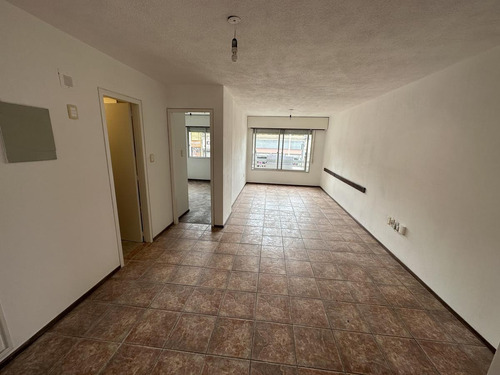 Imagen 20 de 23 de Apartamento - Brazo Oriental - Gran Oportunidad!! 2 Dormitorios!! 1 Baño - 65mts2 - Alquiler $23.000 - Gastos Comunes $3900 -
