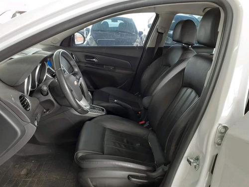 Imagem 9 de 13 de Cruze 1.8 Lt 16v Flex 4p Automático