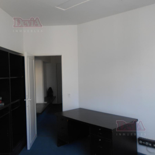 Venta - Oficina - Avenida Presidente Julio. A. Roca 700 - Monserrat