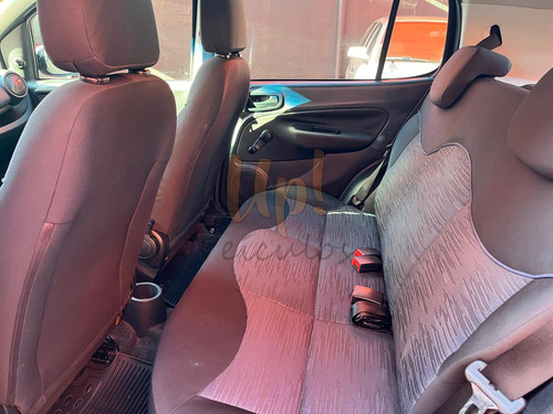 Fiat Uno ATTRACTIVE 1.0