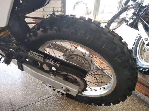 Moto Honda Xr 250 Tornado (modelo 2017)