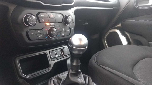 Jeep Renegade Sport 1.8 Mt
