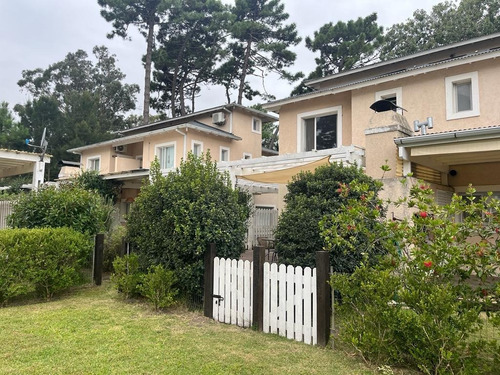 Venta De Triplex Ubicado En Complejo Tridente Pinamar