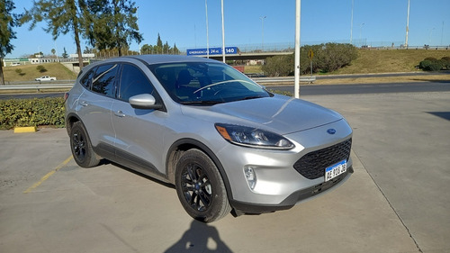 Imagen 2 de 16 de Kuga Se Hibrida