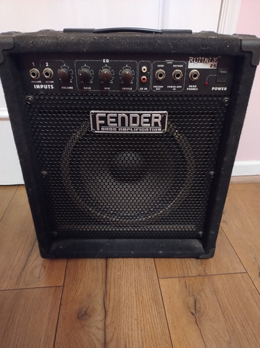 Amplificador Fender Rumble 25 