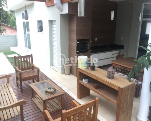 Linda Casa Em Agradável Condomínio Fechado - Ca00105 - 68210679