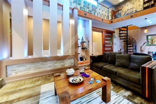 Parcela 5.000mt2 - Casa 5d 4b - 500mt2 - Puerto Varas
