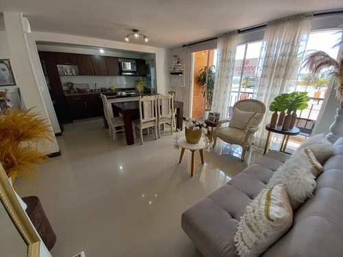   Venta De Espectacular Apartamento En Palermo, Manizales