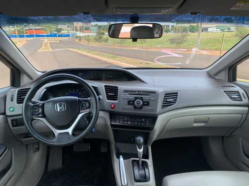 Imagem 10 de 12 de Honda Civic Lxl 1.8 Automatico