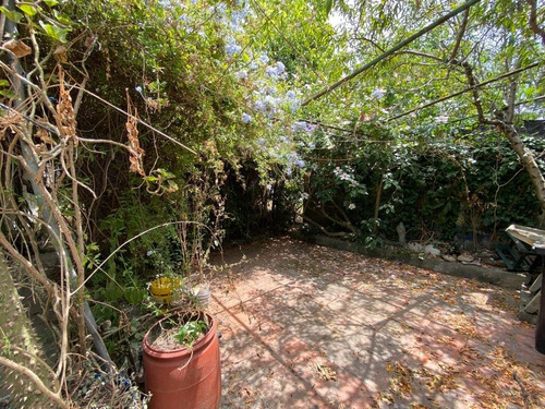 ¡oportunidad! Lega Propiedades Vende En Exclusividad Amplia Casa Con 2 Dormitorios