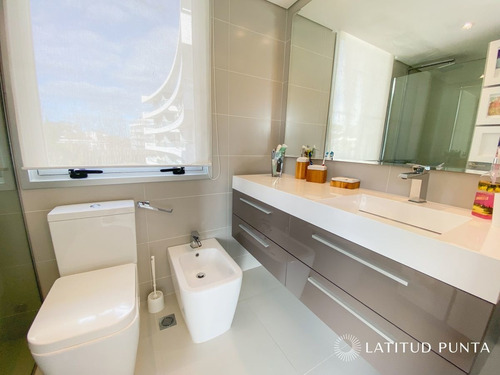 Imagen 24 de 30 de Apartamento De 3 Dormitorios En Mansa - Punta Del Este Mansa