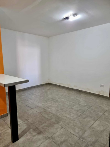 Imagen 6 de 10 de Condominio En Venta 8 Deptos - Pilar Centro