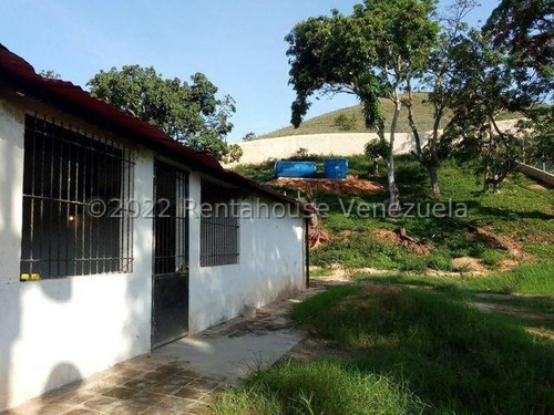 Finca Ganadera 267 Hectareas, Casa Principal De 550 Mts2 De Construcción Aproximados, 3 Depósitos De Maquinarias, Techos Nuevos, Ventanales Panoramicos Y Corredores