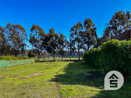 Terreno En Gran Ubicación Residencial: Condominio Privado