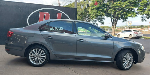 Volkswagen Jetta 2.0 Tsi Highline 200cv Gasolina 4p